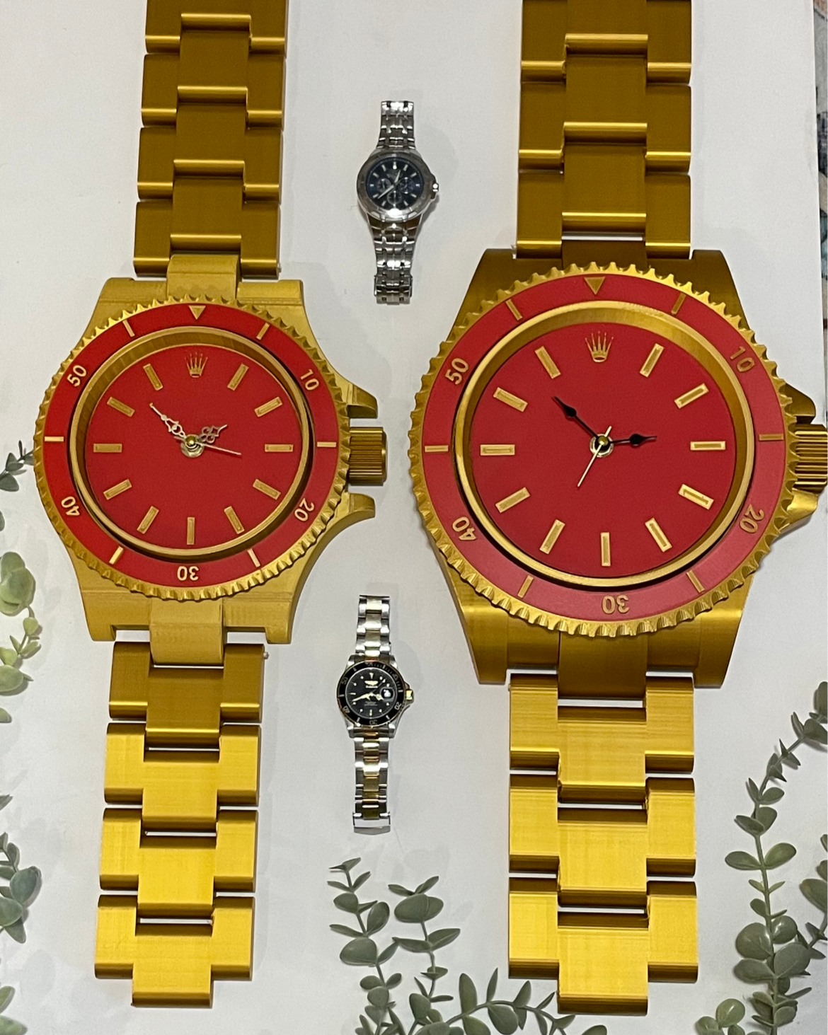 Submarine Red/Gold Clock - 8.5 inch